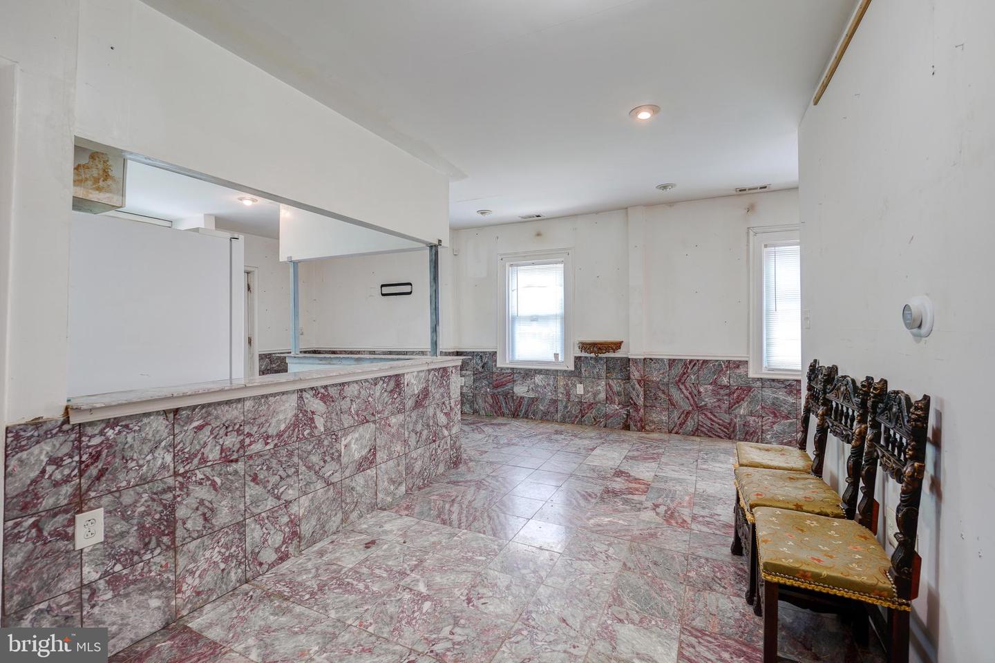 6619 Allegheny Ave