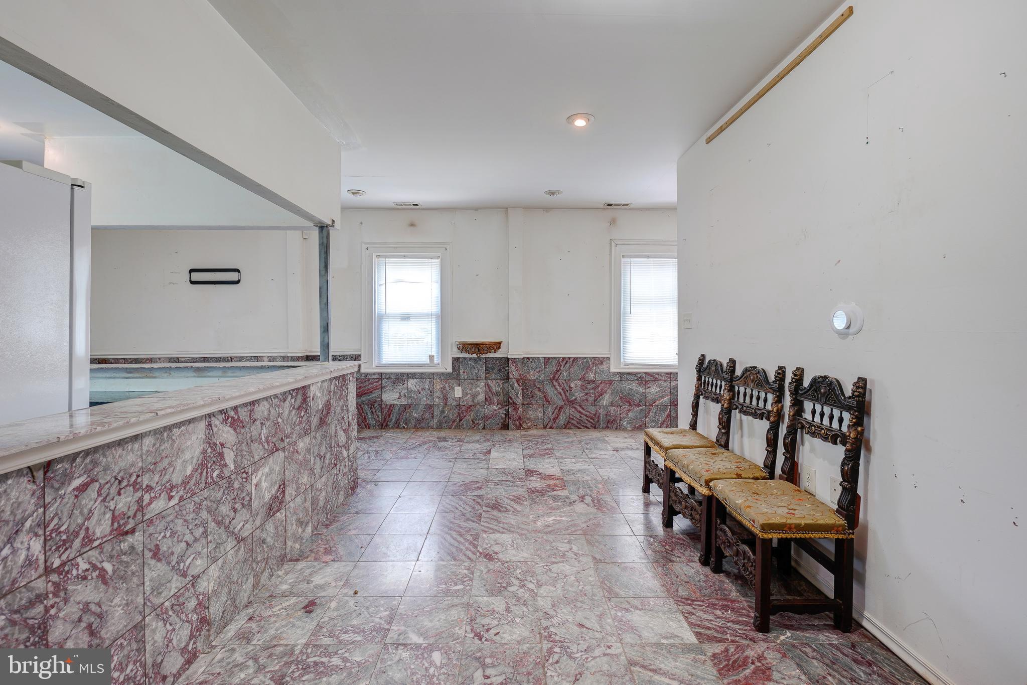 6619 Allegheny Ave