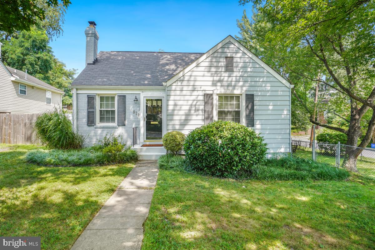 811 Langley Dr