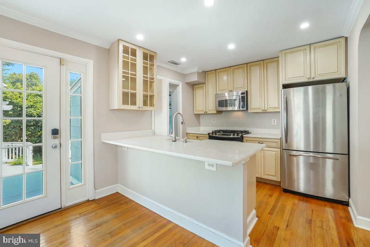811 Langley Dr