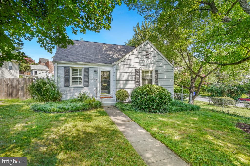 811 Langley Dr