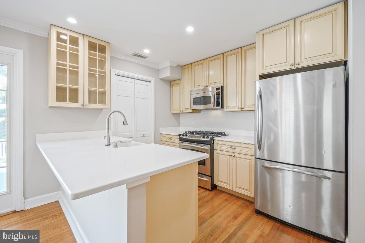 811 Langley Dr