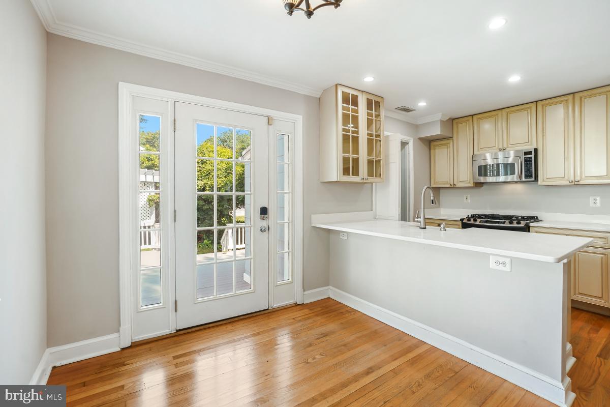 811 Langley Dr