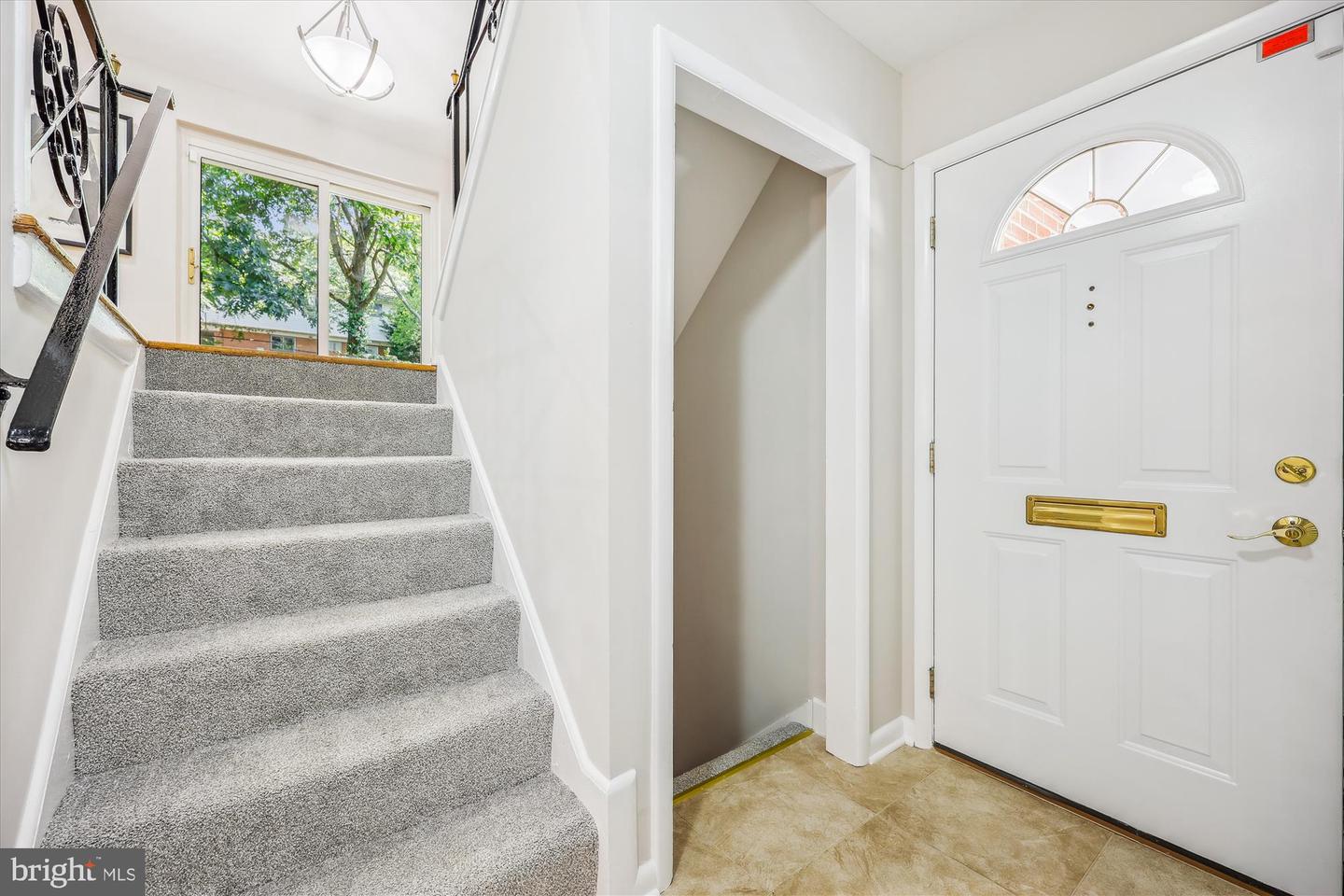 905 Kenbrook Dr