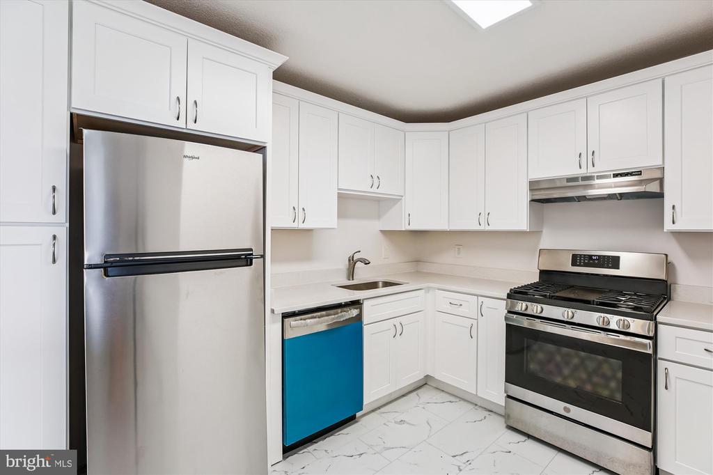 1121 University Blvd W #1008-B