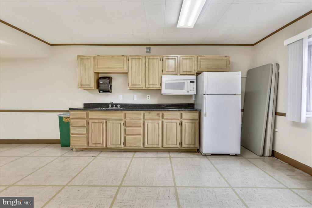 1121 University Blvd W #1008-B