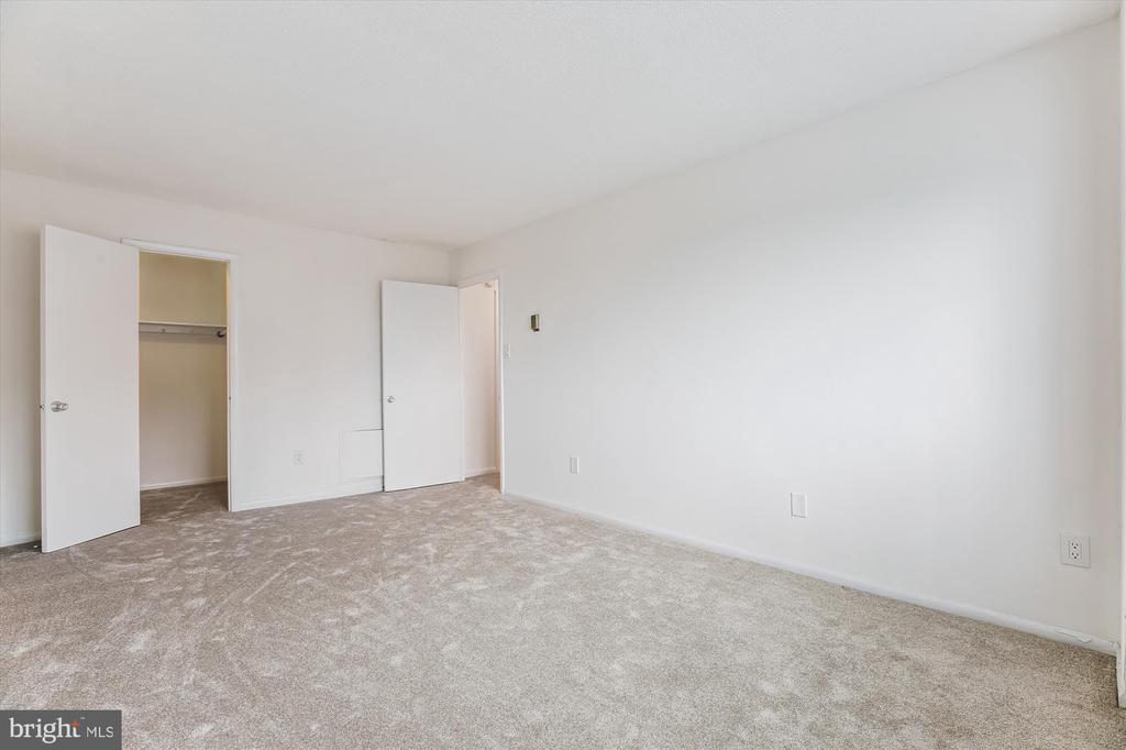 1121 University Blvd W #1008-B