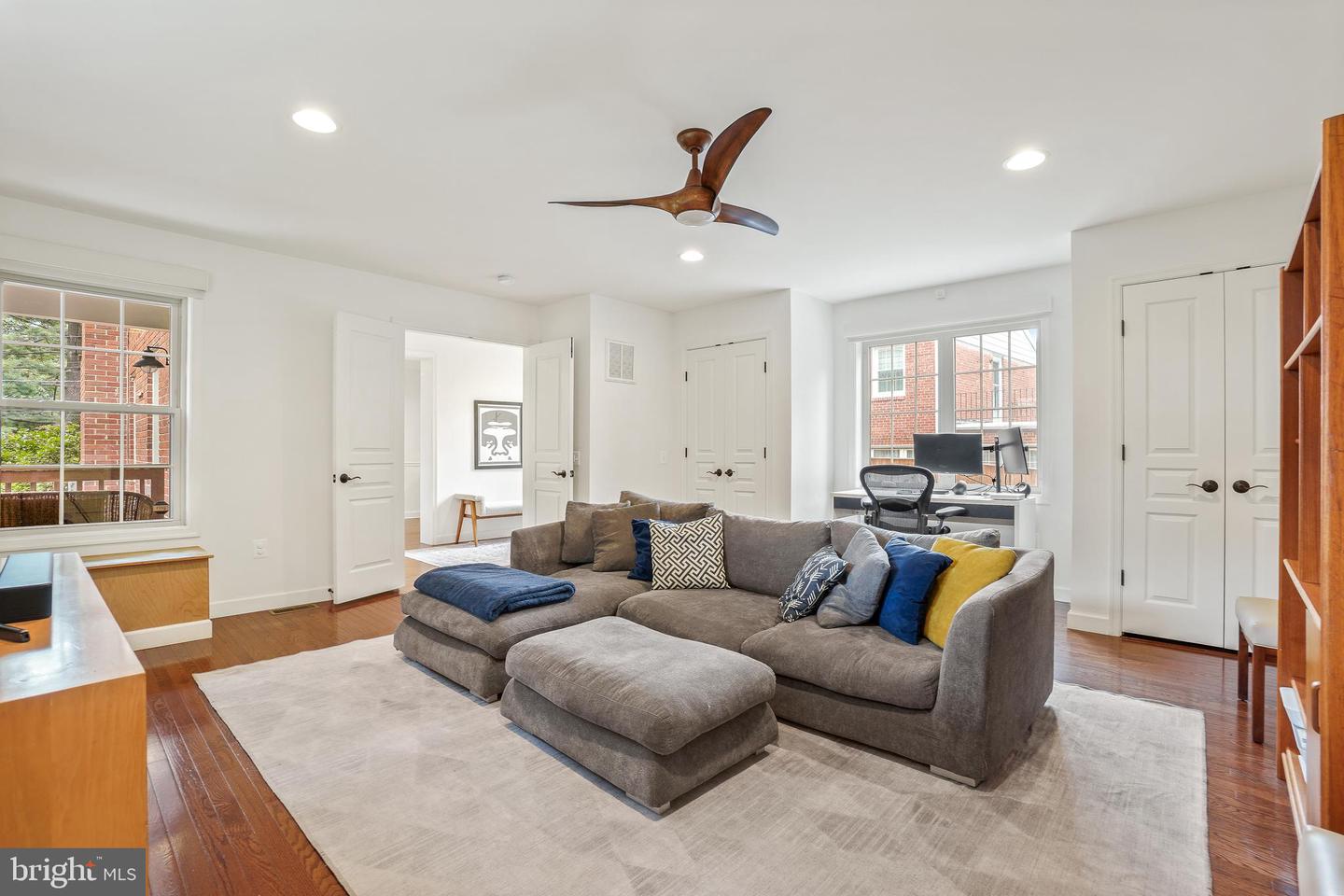 416 Deerfield Ave