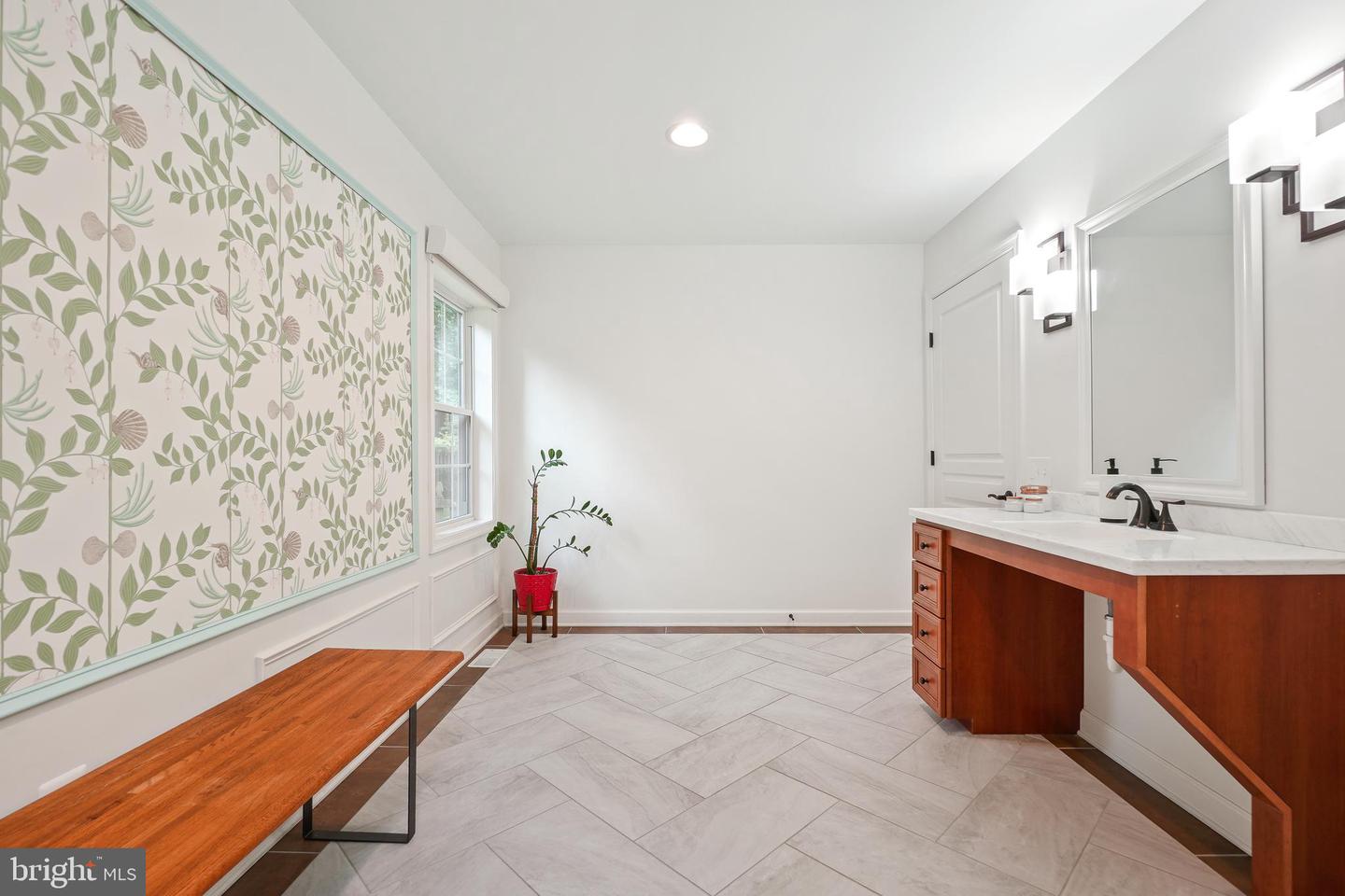 416 Deerfield Ave