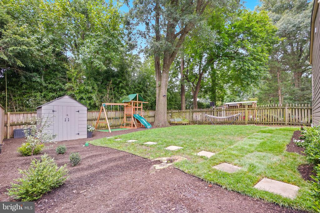 416 Deerfield Ave