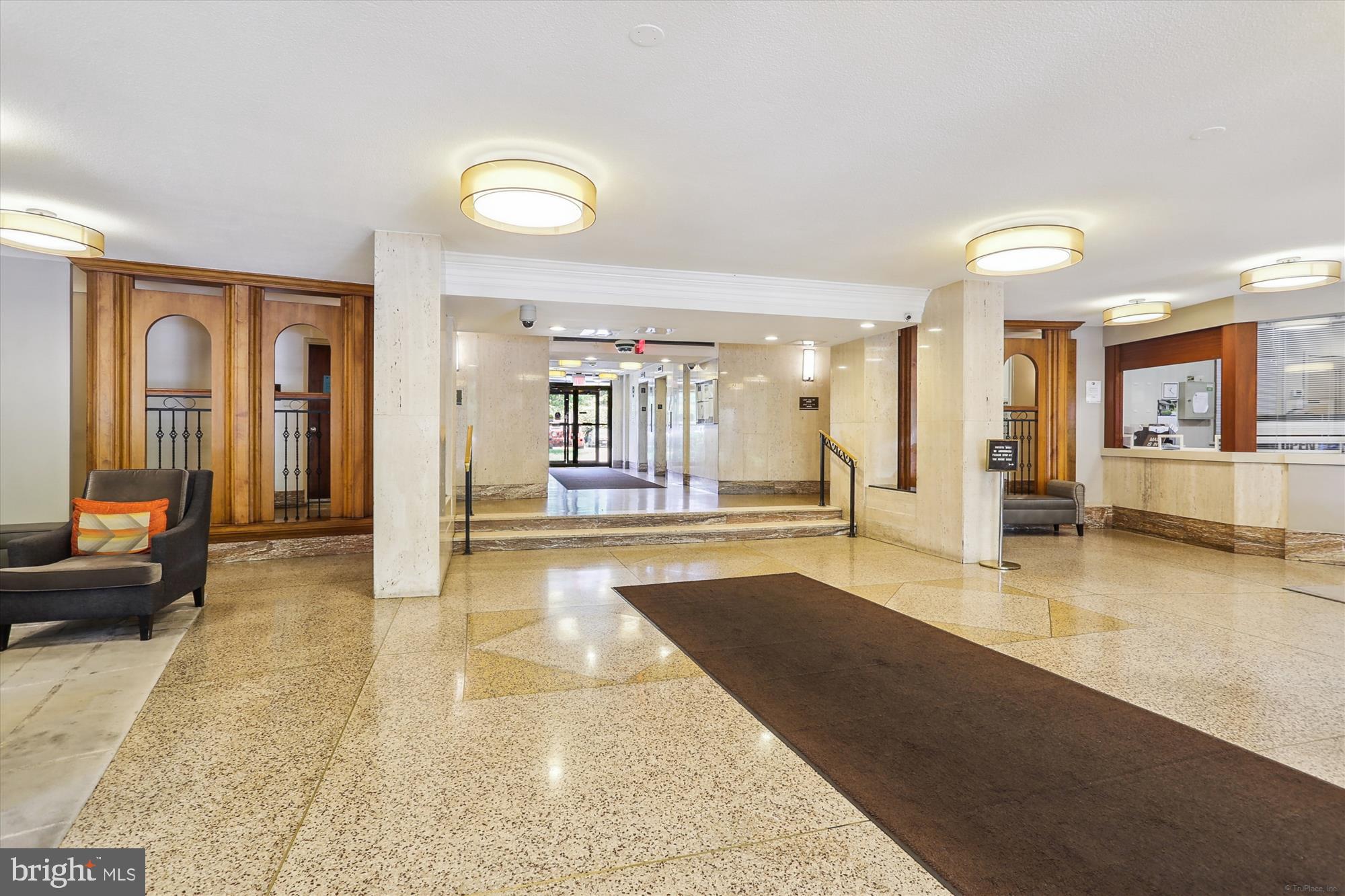 1121 University Blvd W #304-B