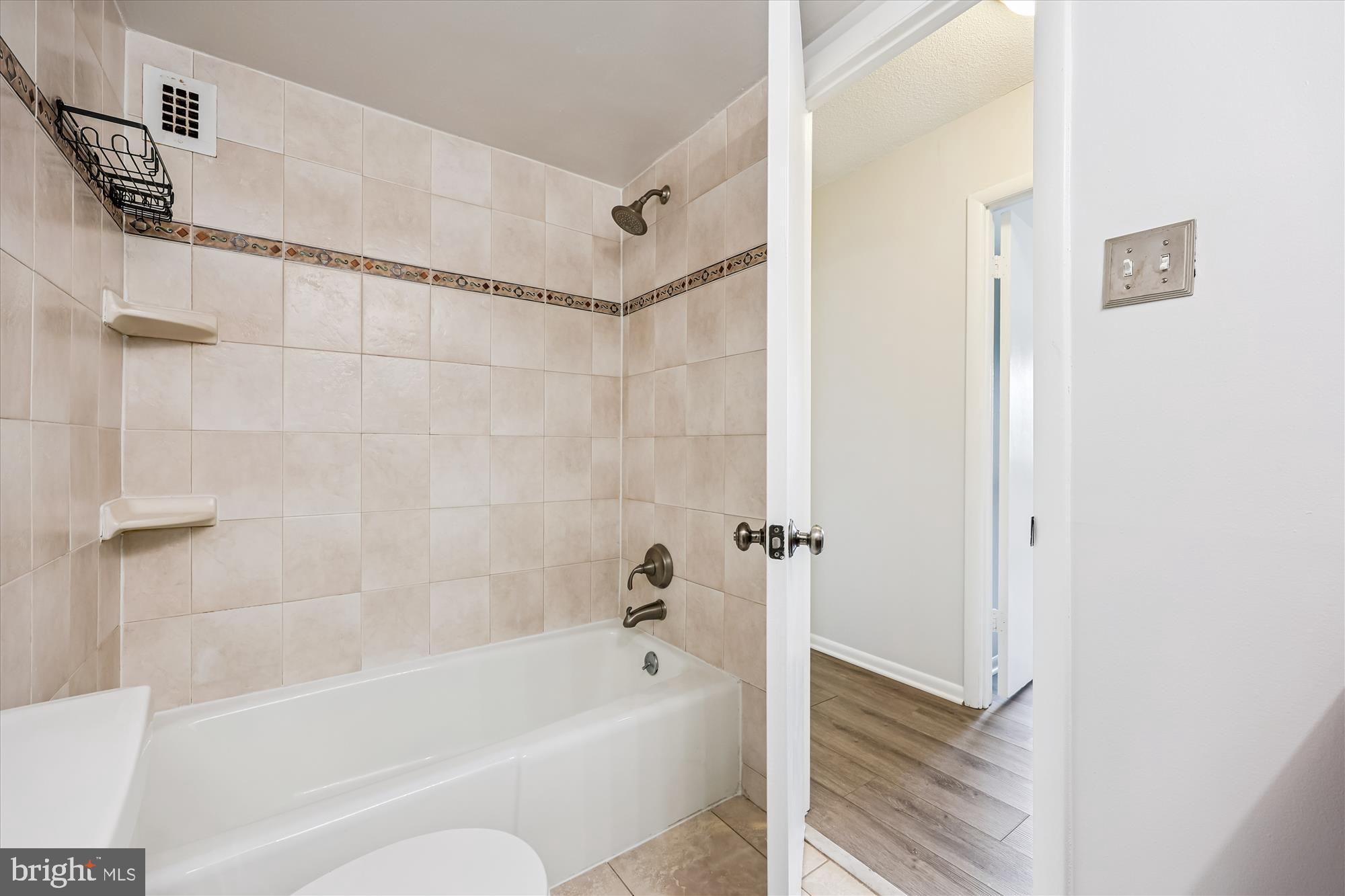 1121 University Blvd W #304-B