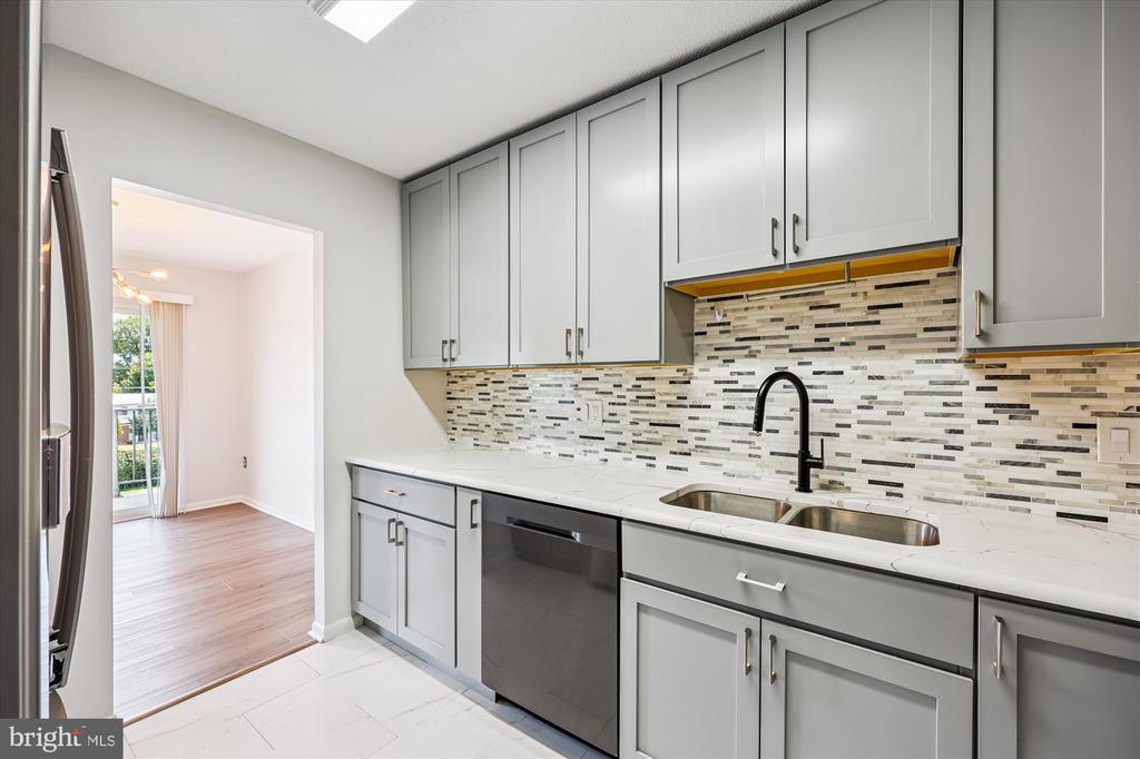 1121 University Blvd W #304-B