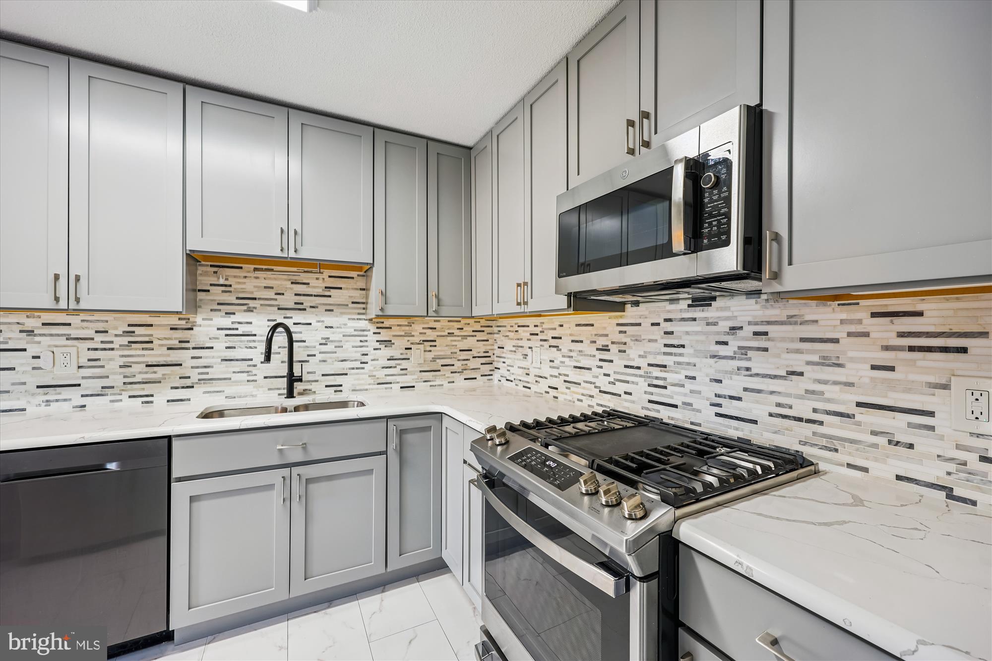 1121 University Blvd W #304-B
