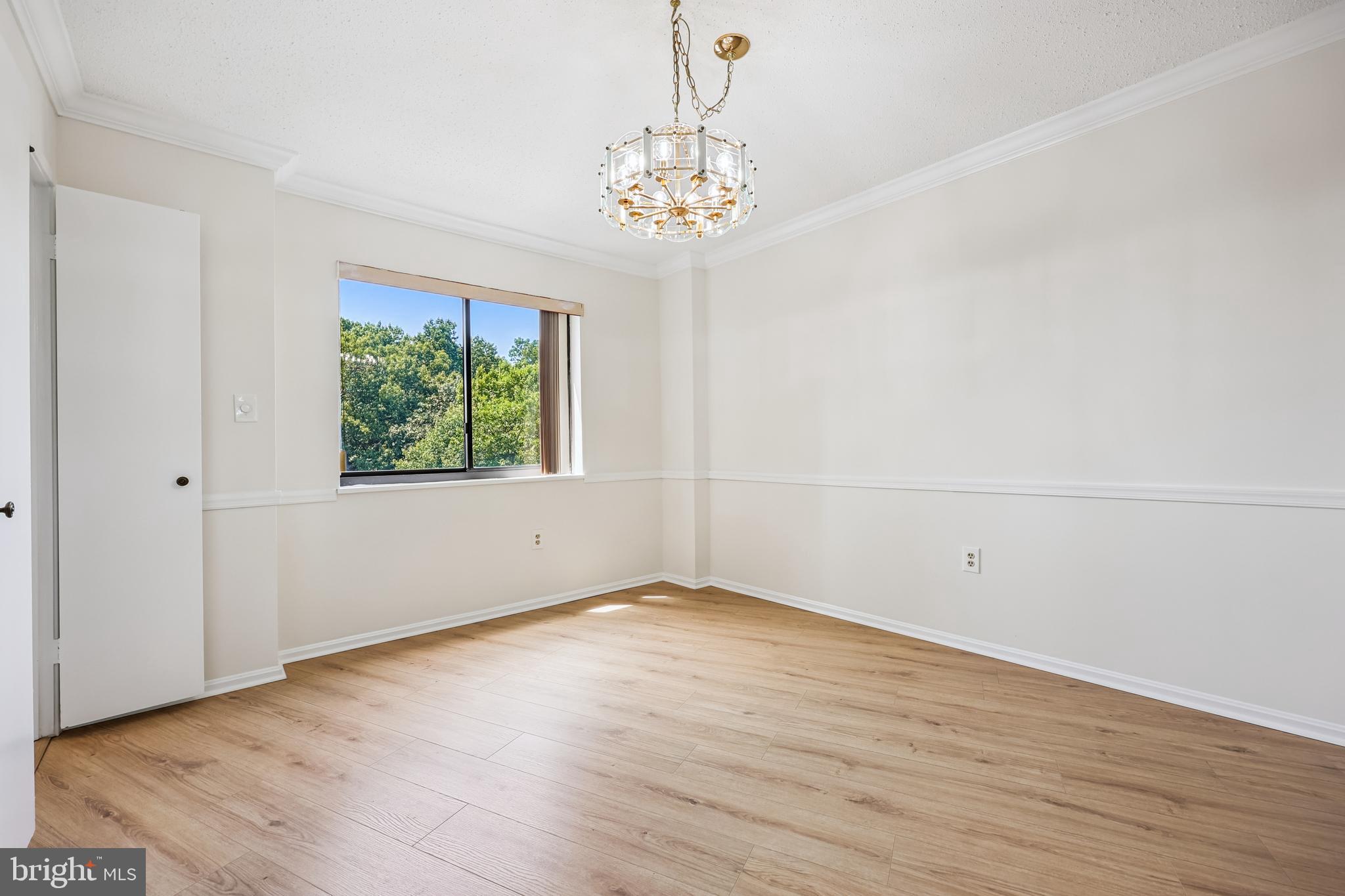 15100 INTERLACHEN DRIVE 4-812