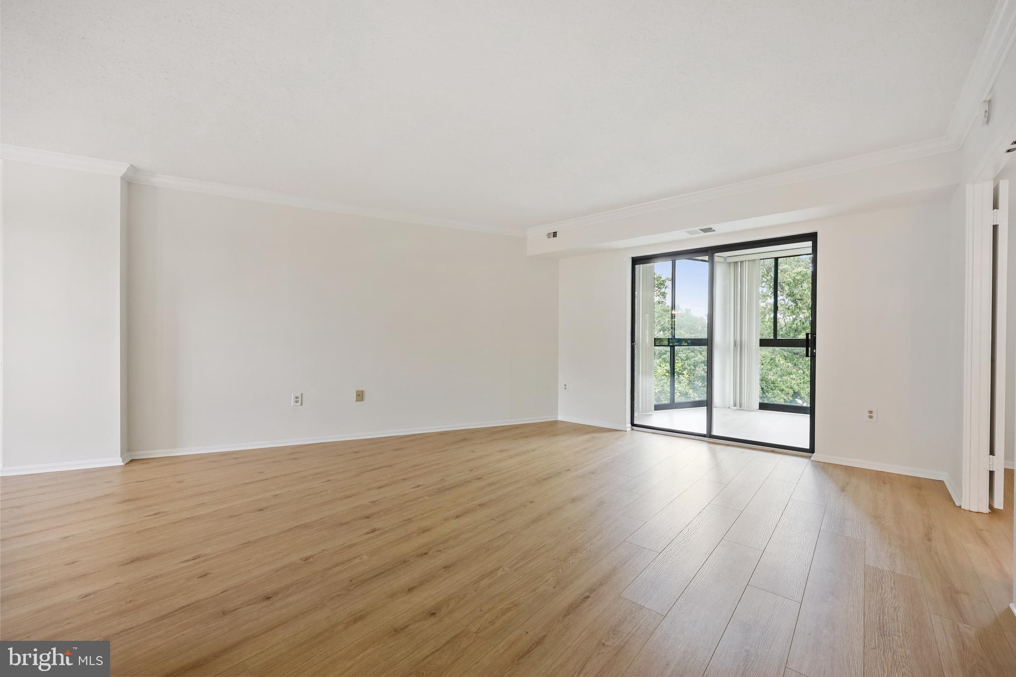 15100 INTERLACHEN DRIVE 4-812
