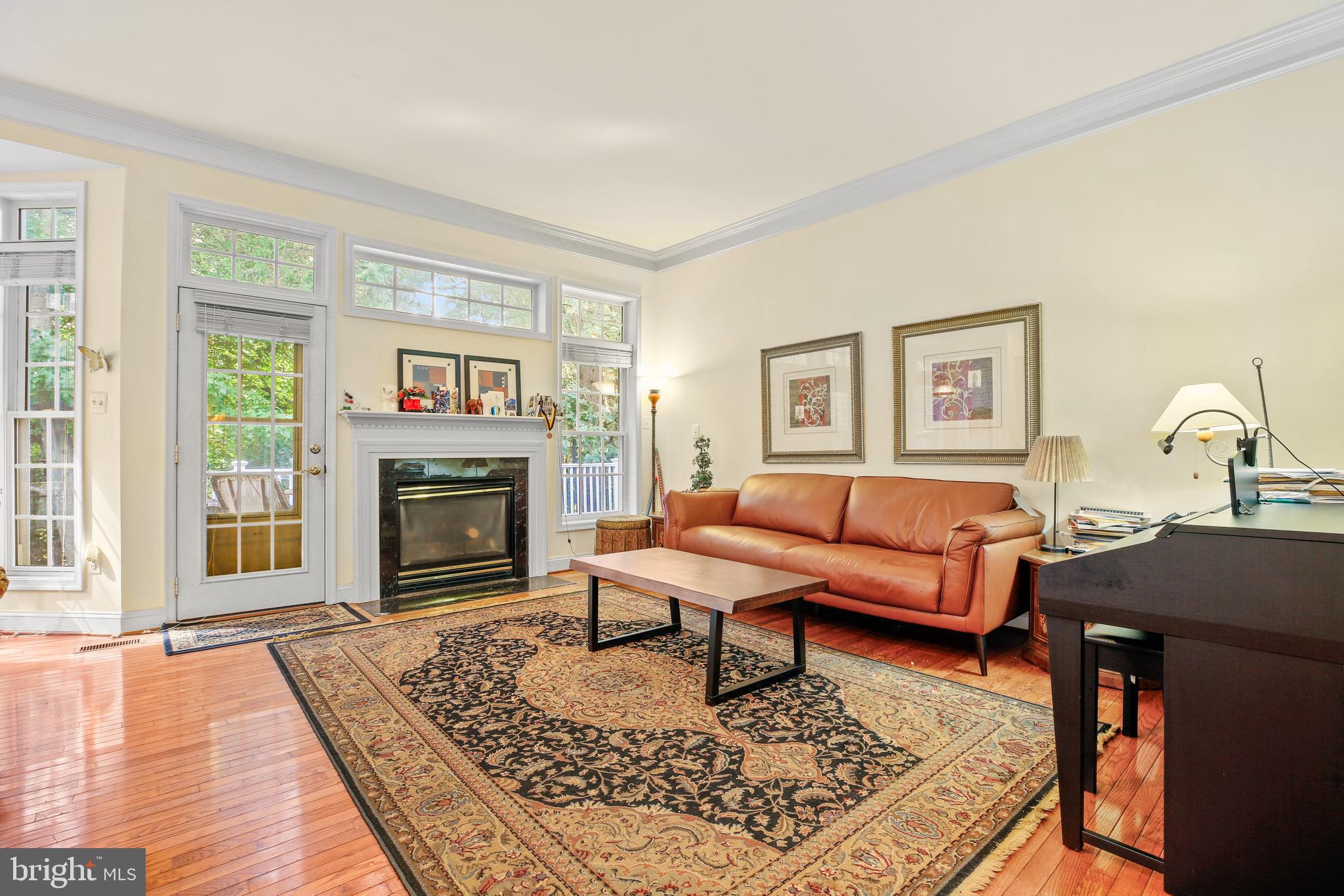 225 SHADOW GLEN COURT