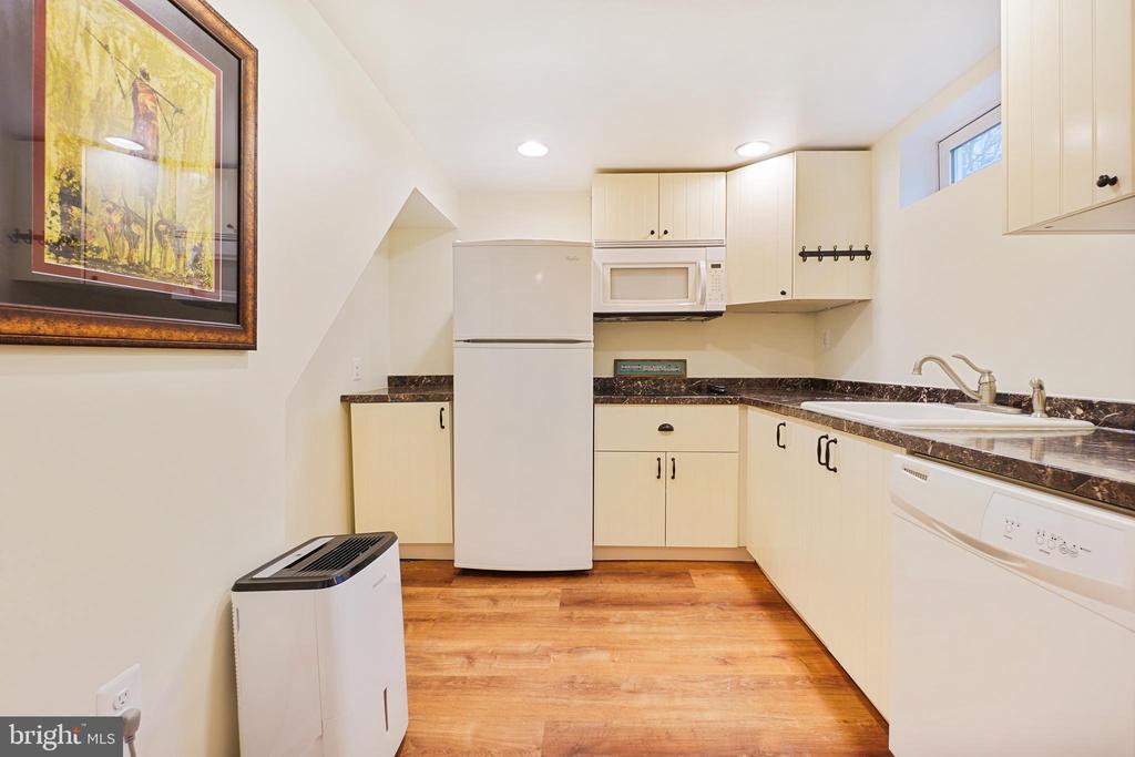 11421 SHERRIE LANE