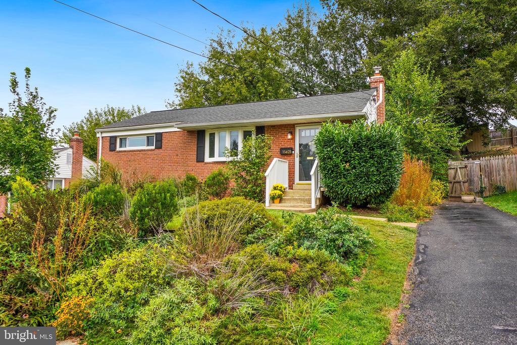 11421 SHERRIE LANE