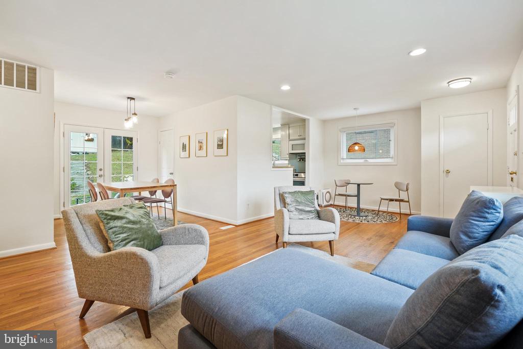 11421 SHERRIE LANE