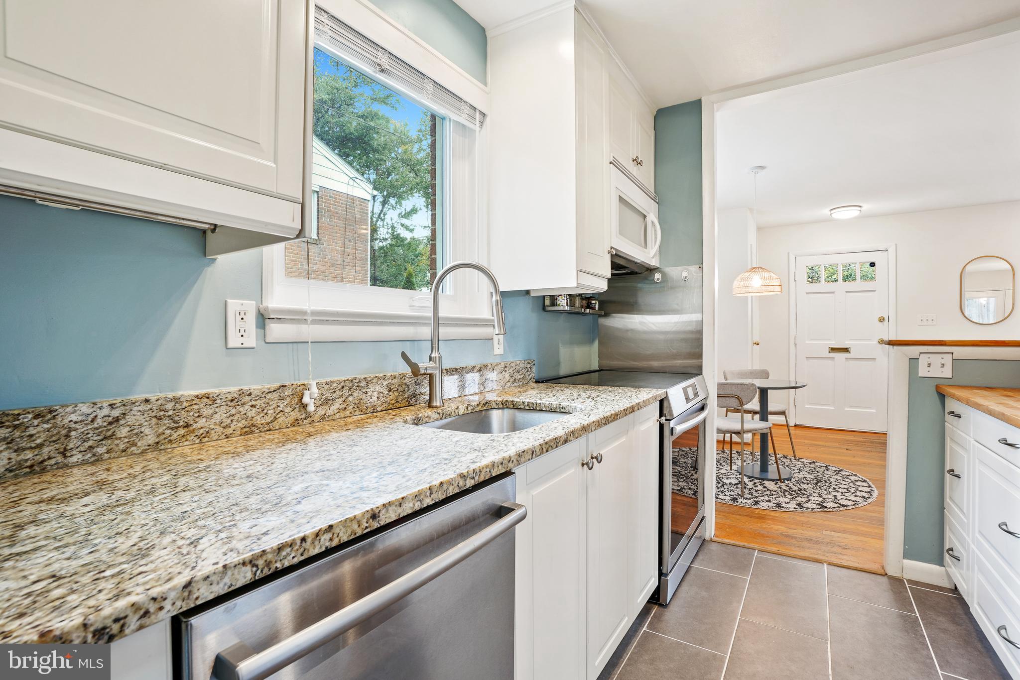 11421 SHERRIE LANE