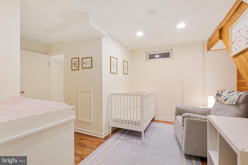 11421 SHERRIE LANE