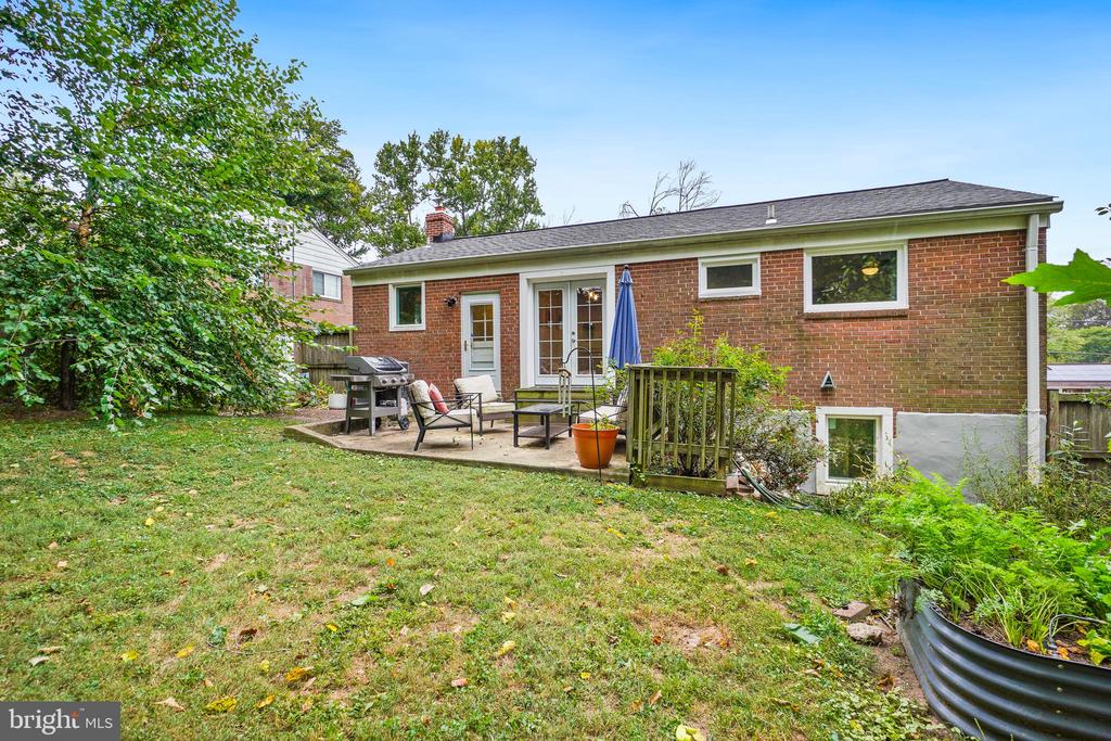 11421 SHERRIE LANE