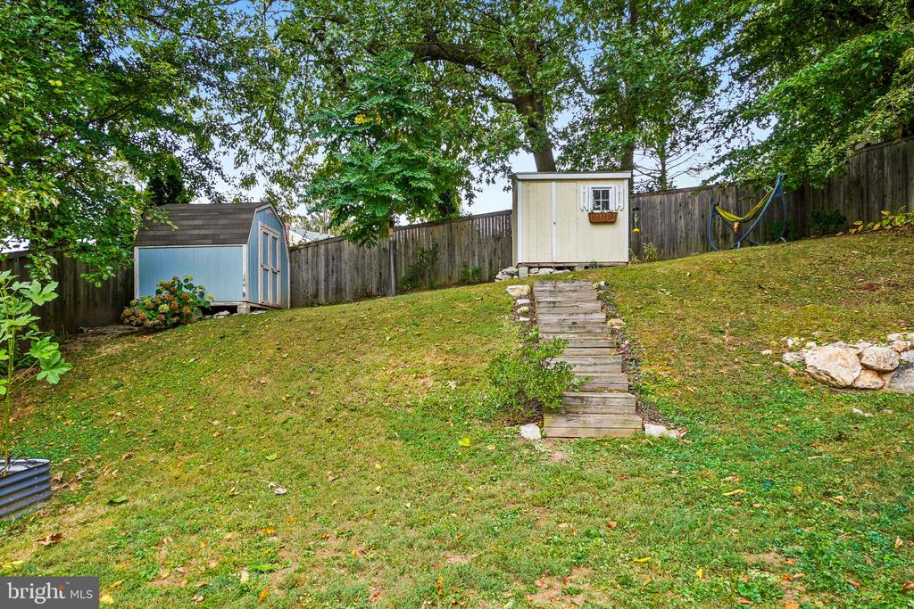 11421 SHERRIE LANE