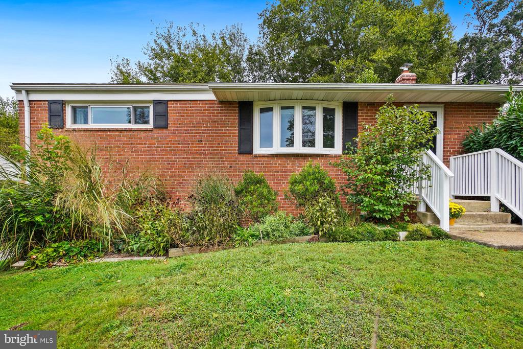 11421 SHERRIE LANE