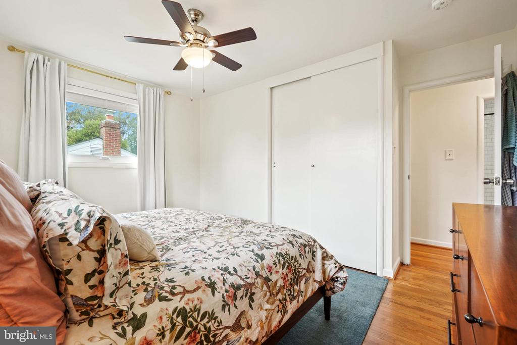 11421 SHERRIE LANE