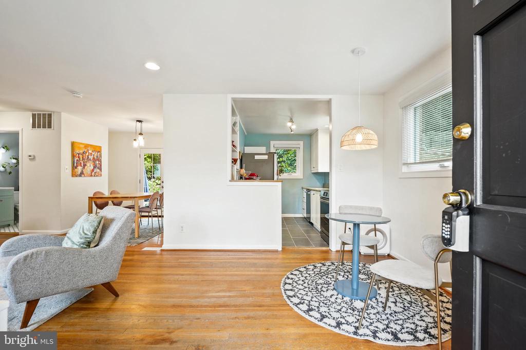 11421 SHERRIE LANE