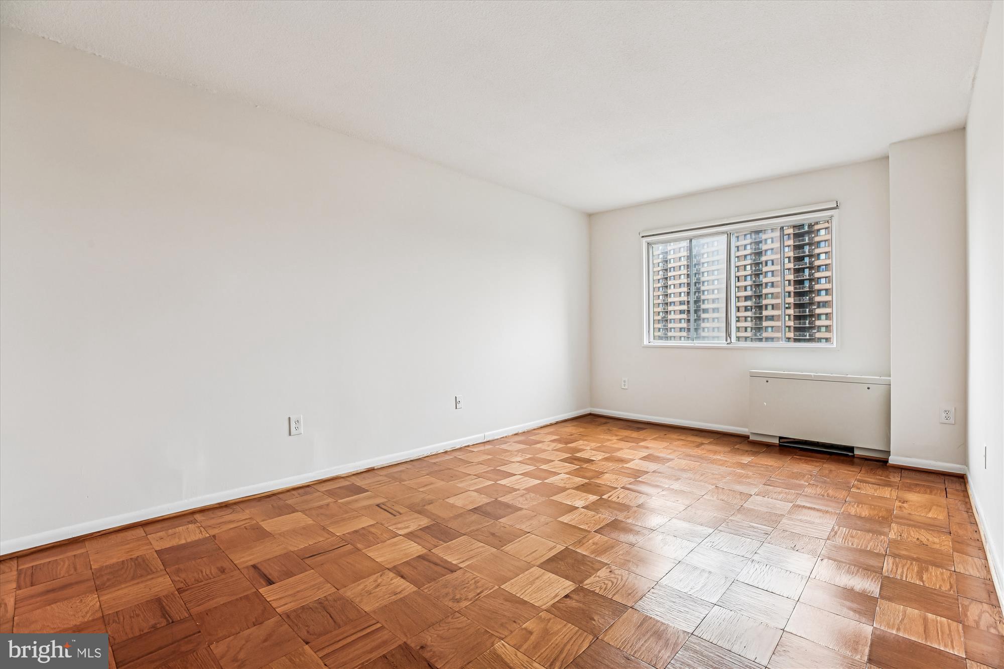 1121 UNIVERSITY BOULEVARD W 513-B