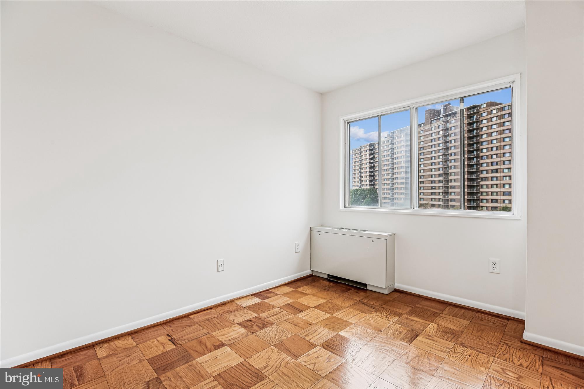 1121 UNIVERSITY BOULEVARD W 513-B