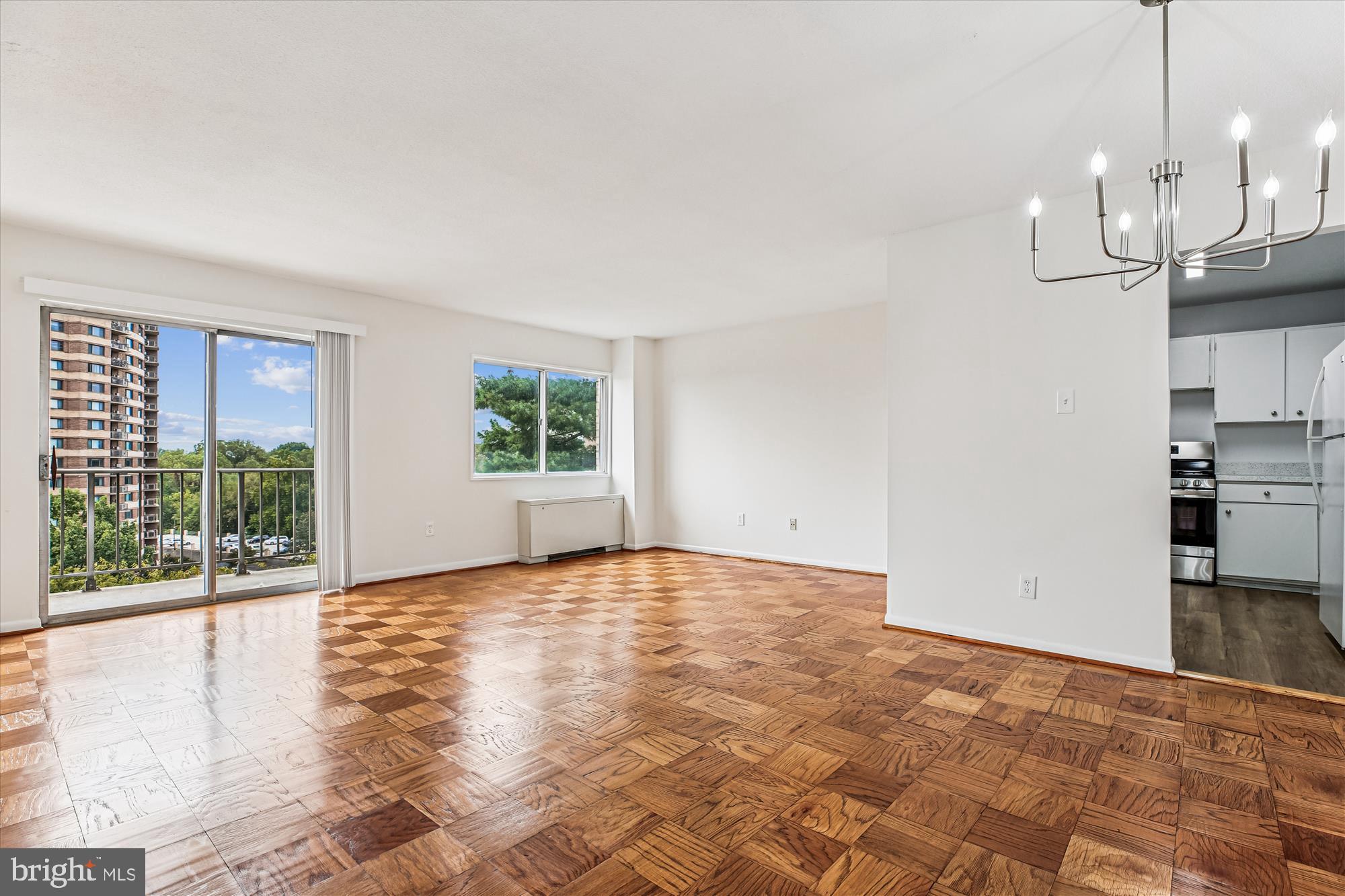 1121 UNIVERSITY BOULEVARD W 513-B