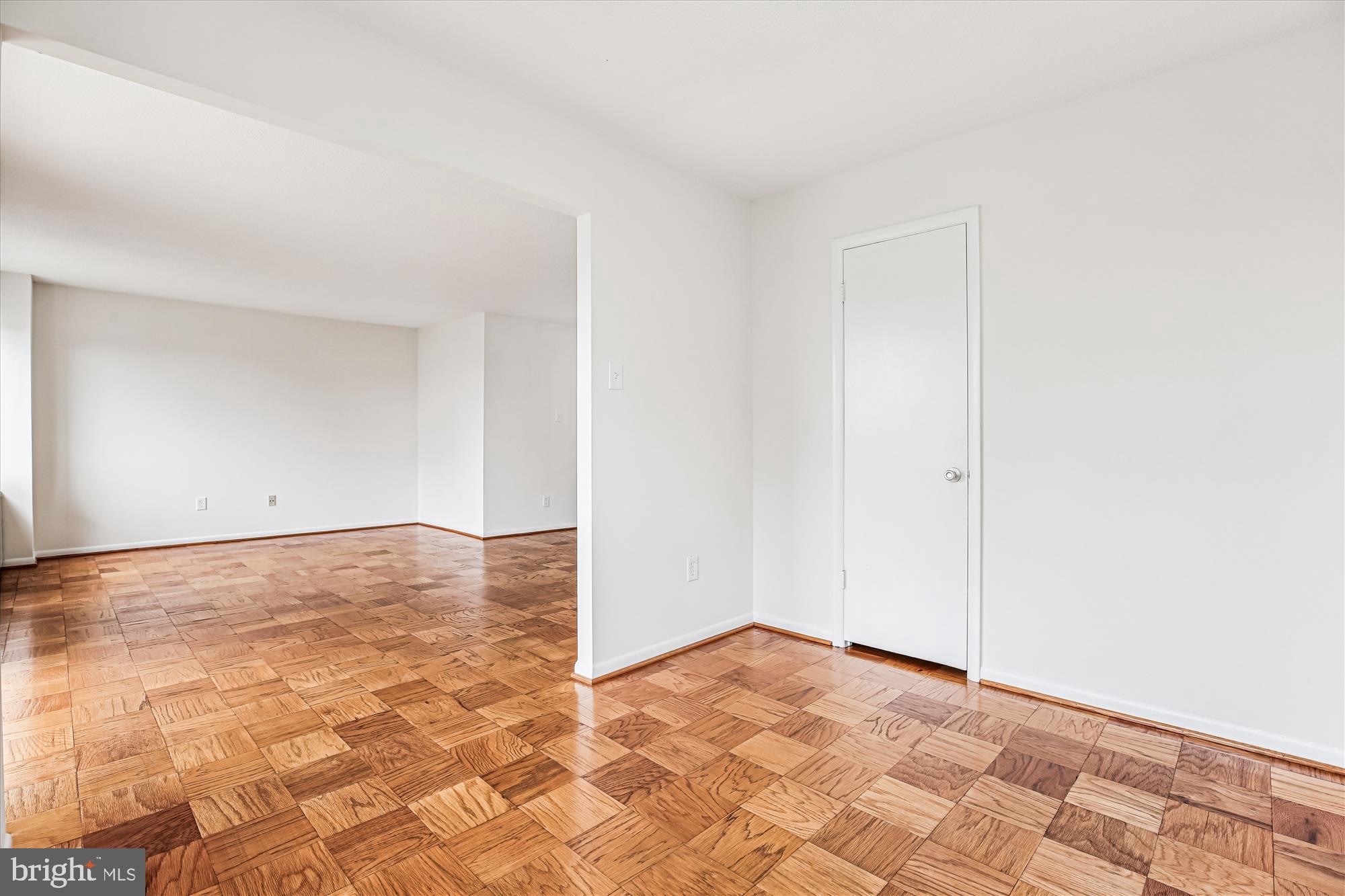 1121 UNIVERSITY BOULEVARD W 513-B