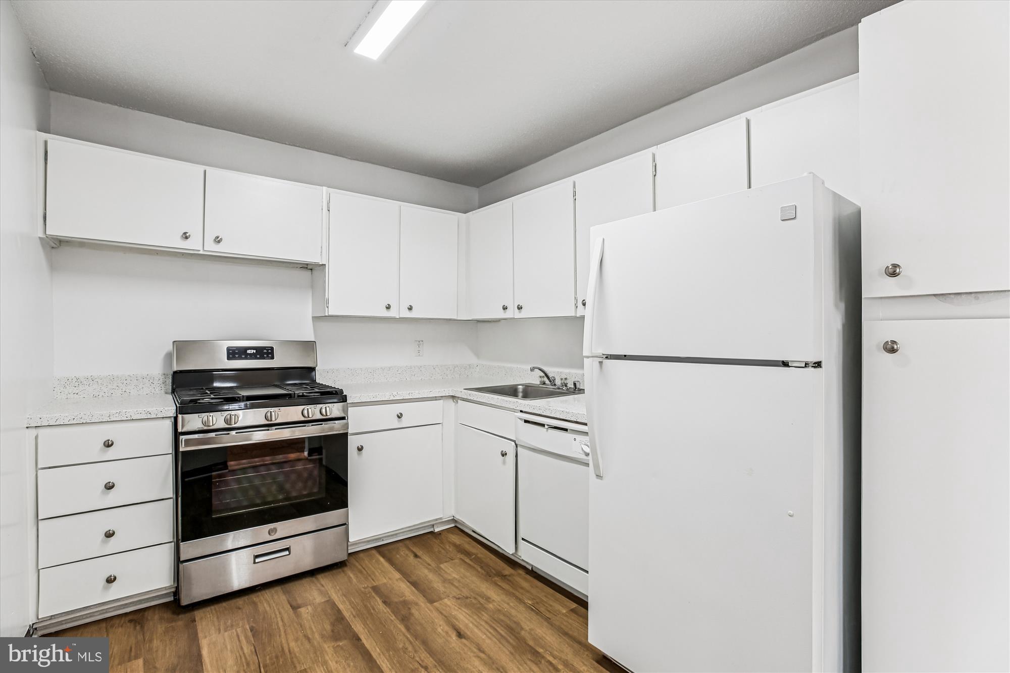 1121 UNIVERSITY BOULEVARD W 513-B