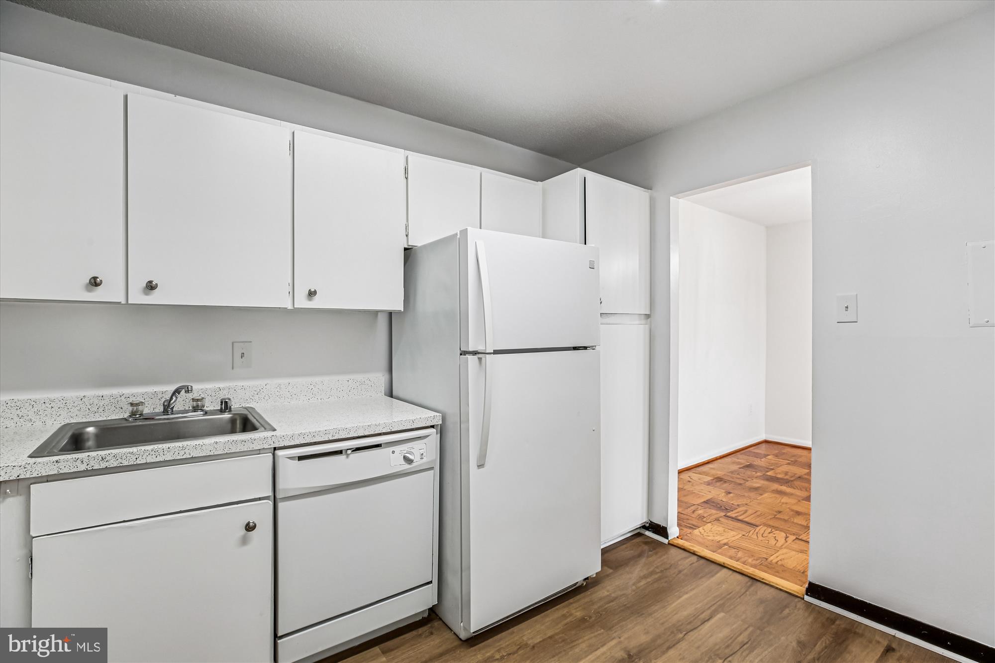 1121 UNIVERSITY BOULEVARD W 513-B