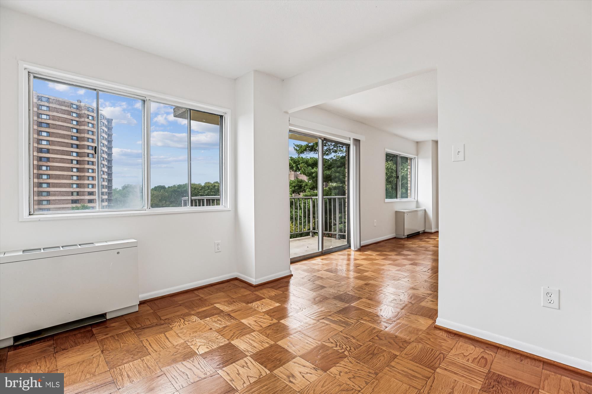 1121 UNIVERSITY BOULEVARD W 513-B