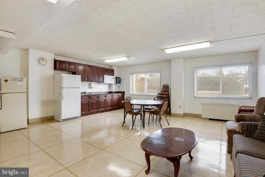 1111 UNIVERSITY BOULEVARD W 1003