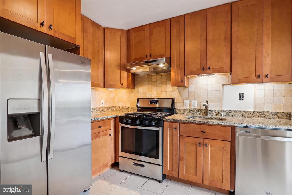 1111 UNIVERSITY BOULEVARD W 1003