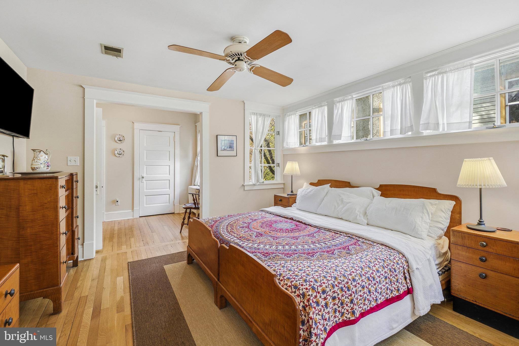 7013 SYCAMORE AVENUE