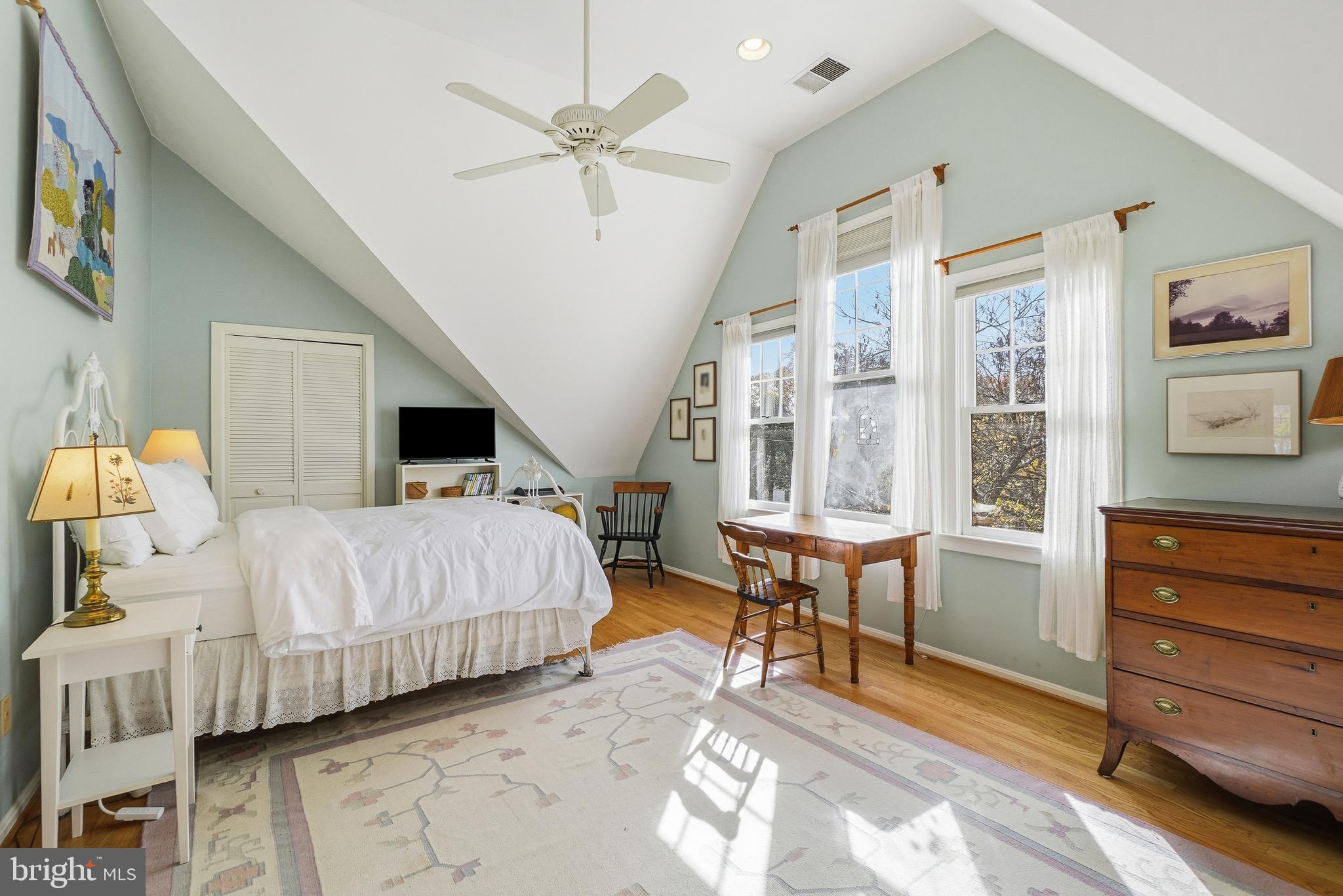 7013 SYCAMORE AVENUE