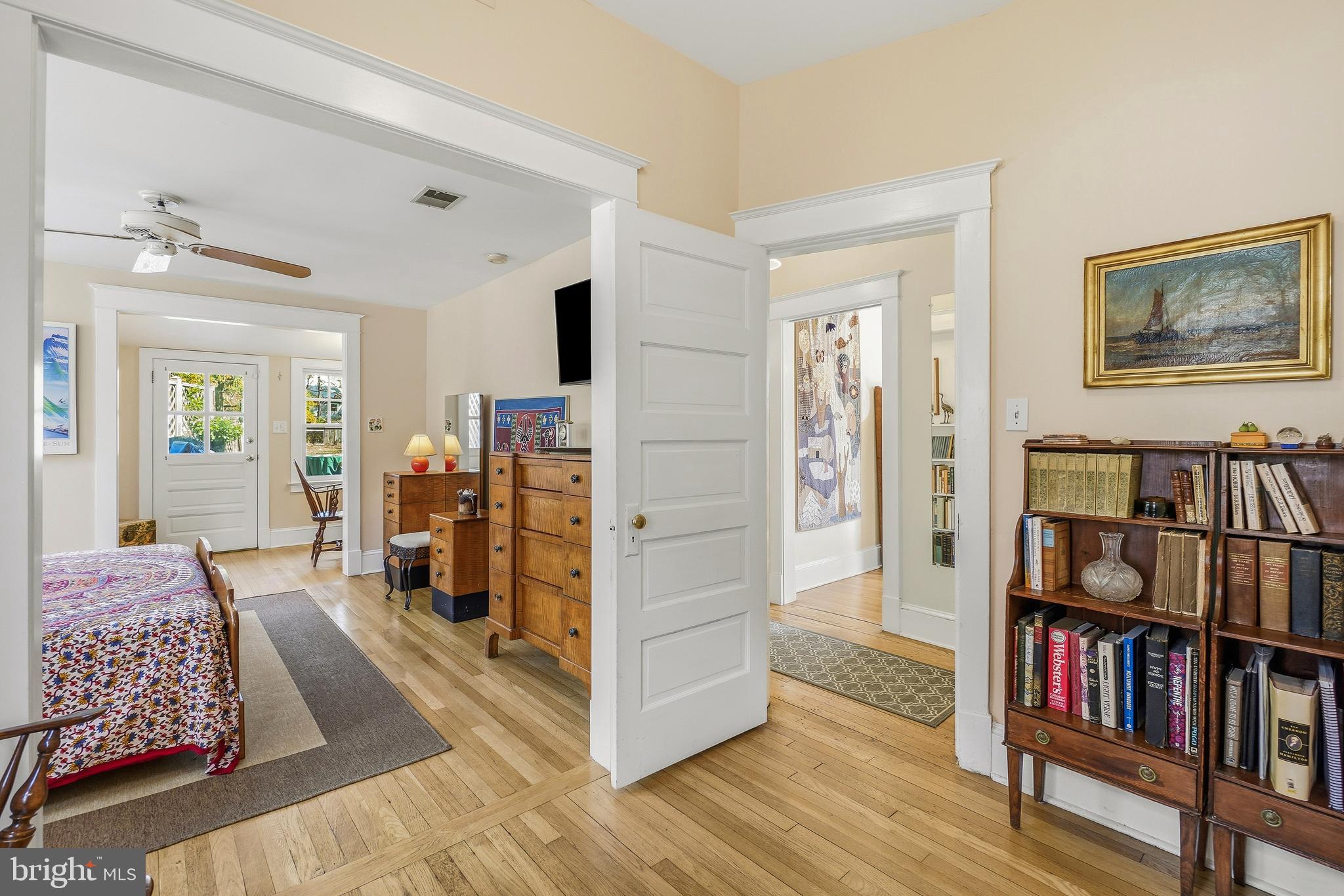 7013 SYCAMORE AVENUE