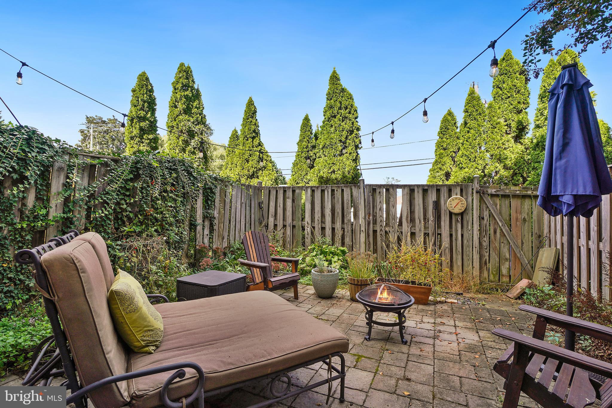 10 MARTINS SQUARE LANE