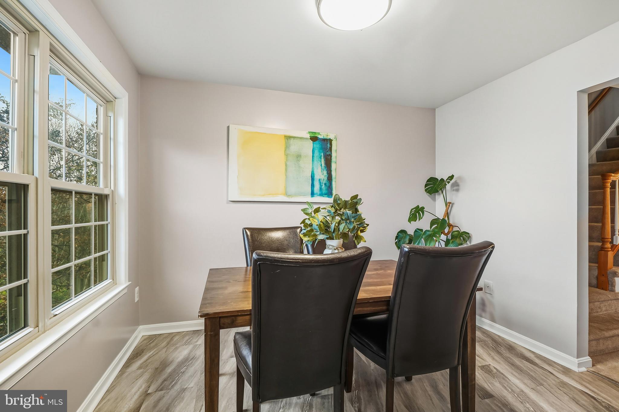 10 MARTINS SQUARE LANE