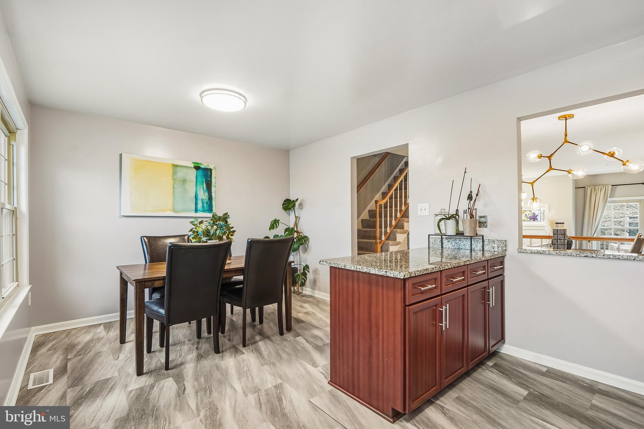 10 MARTINS SQUARE LANE