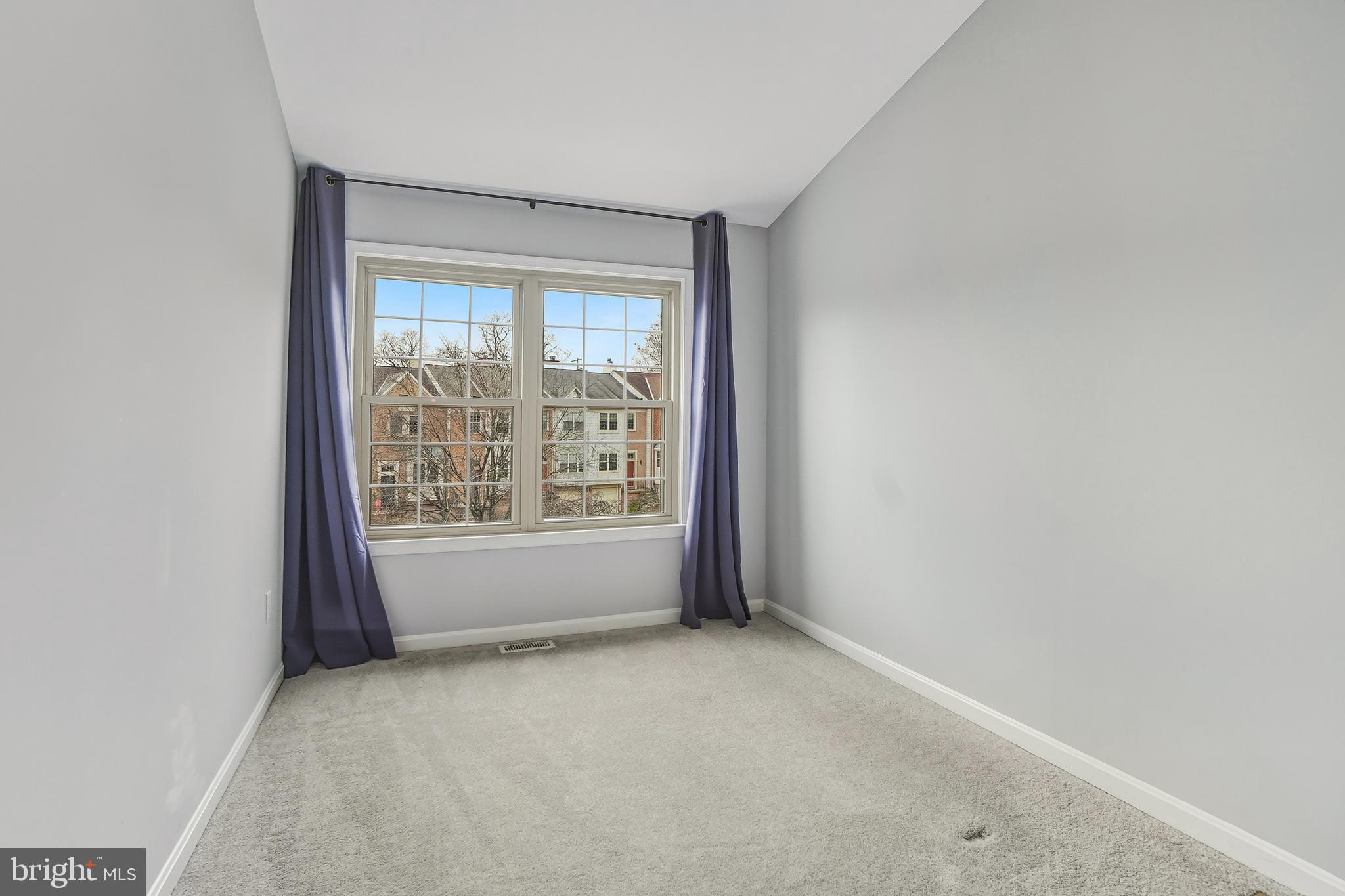 10 MARTINS SQUARE LANE