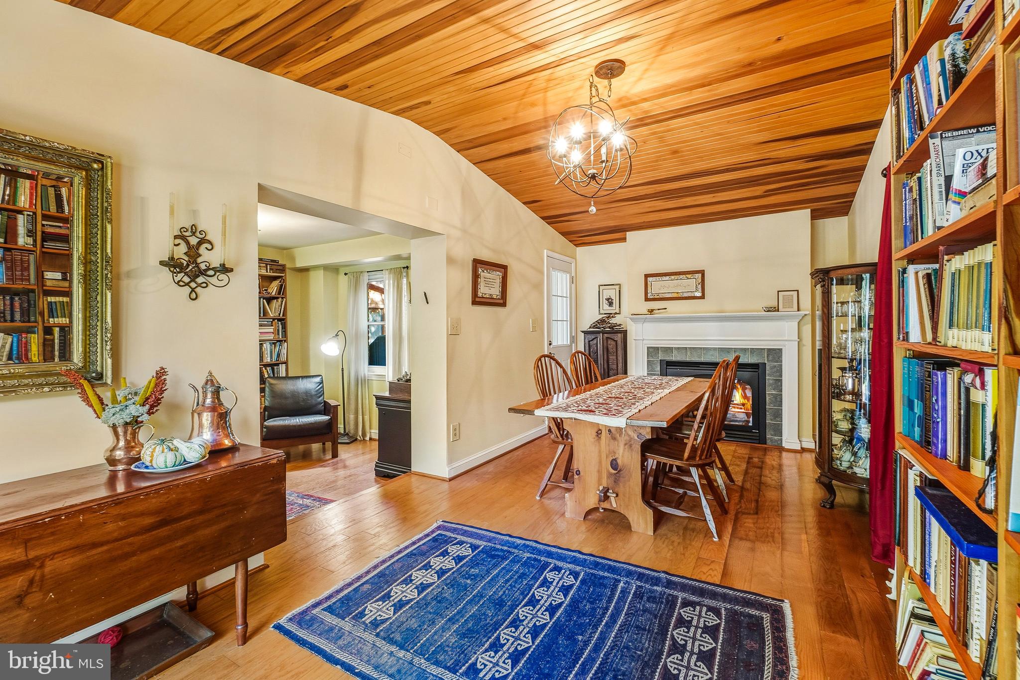 2907 FORSYTHE AVENUE