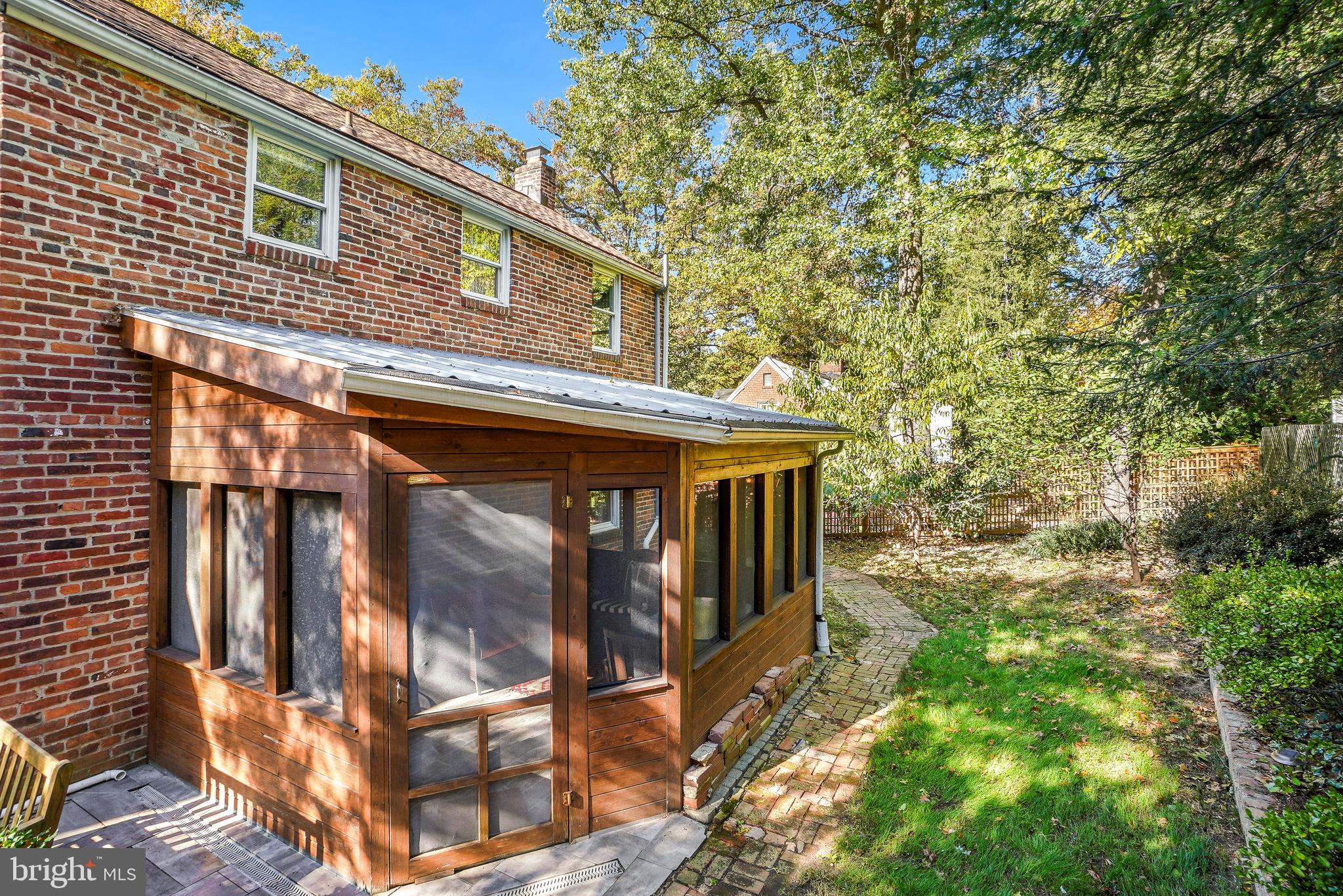 2907 FORSYTHE AVENUE