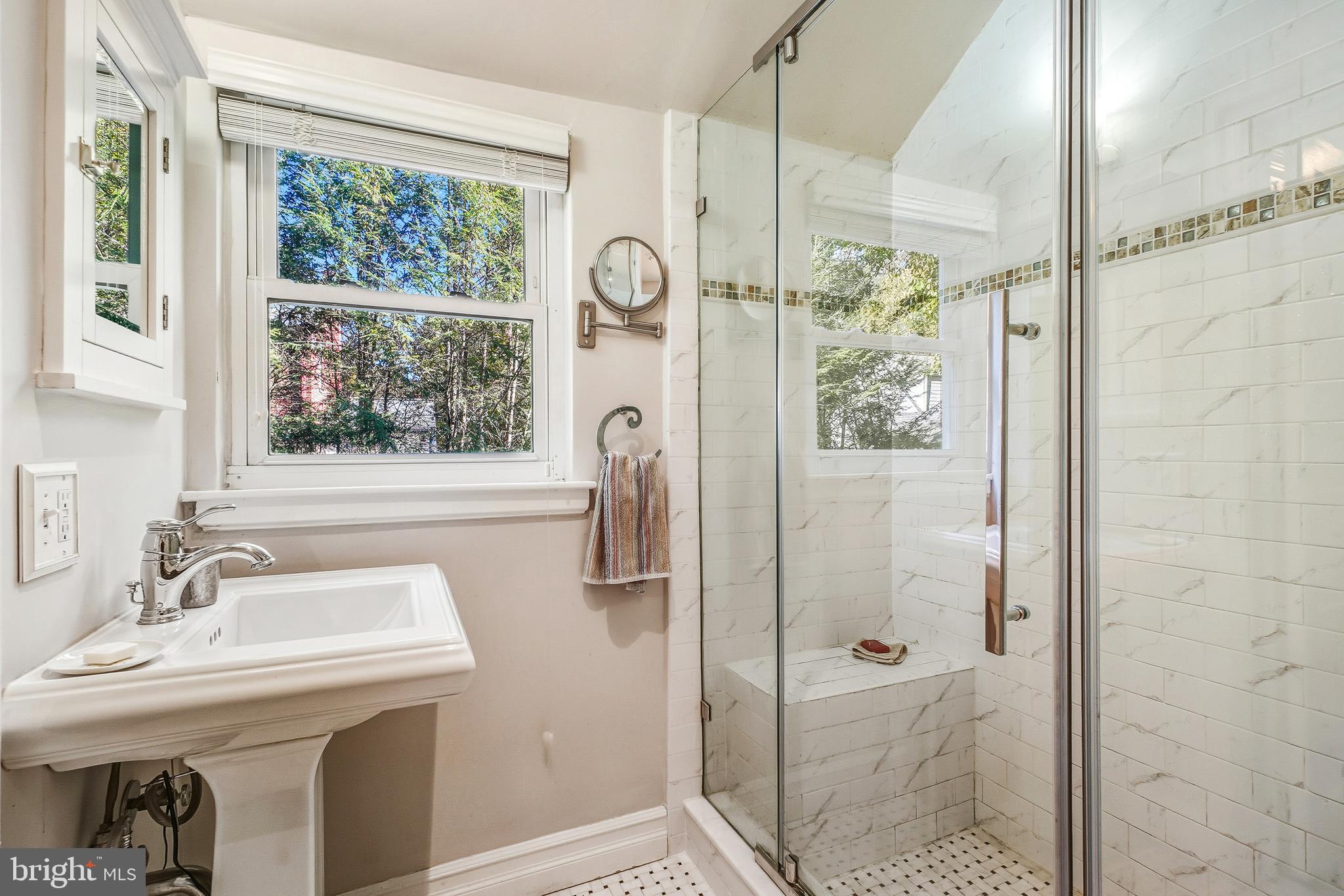 2907 FORSYTHE AVENUE